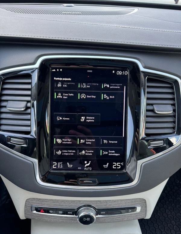 Volvo XC 90 cena 174900 przebieg: 79000, rok produkcji 2020 z Katowice małe 631